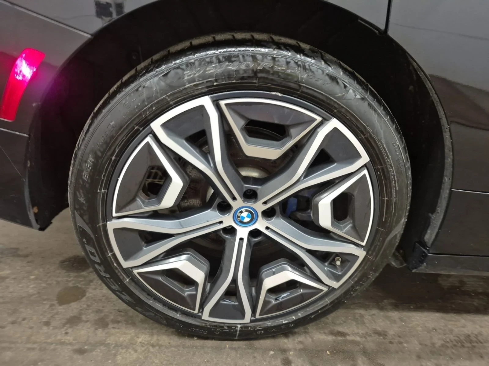 BMW iX M-pkg* 360* Pano* Hud* H&K* Distronic* Soft-close*, снимка 5 - Автомобили и джипове - 55060770