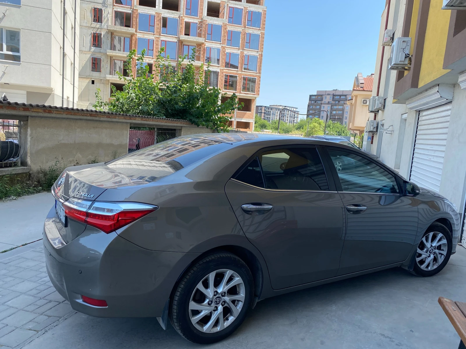Toyota Corolla Гаранционна, снимка 5 - Автомобили и джипове - 55777294