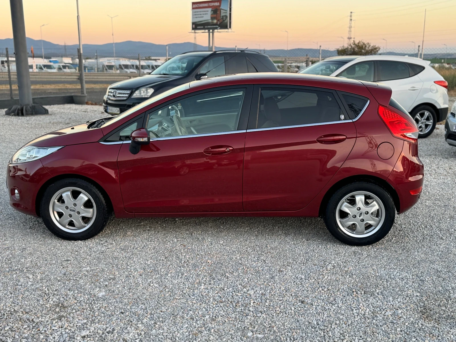 Ford Fiesta 1.6 , снимка 10 - Автомобили и джипове - 56011347
