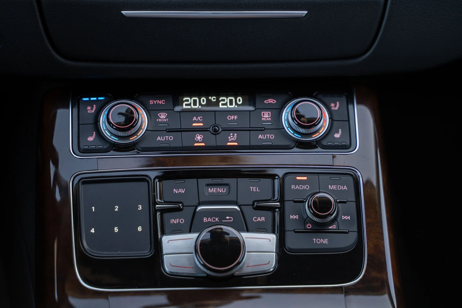 Audi A8 4.2 V8 TDI, снимка 16 - Автомобили и джипове - 56012316
