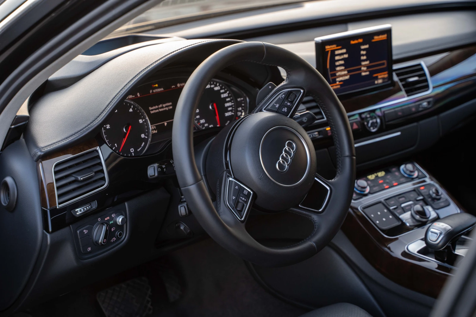 Audi A8 4.2 V8 TDI, снимка 10 - Автомобили и джипове - 56012316