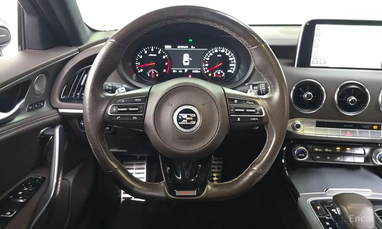 Kia Stinger 3.3 Turbo | АВТОФИНАНСИРАНЕ, снимка 13 - Автомобили и джипове - 56122304