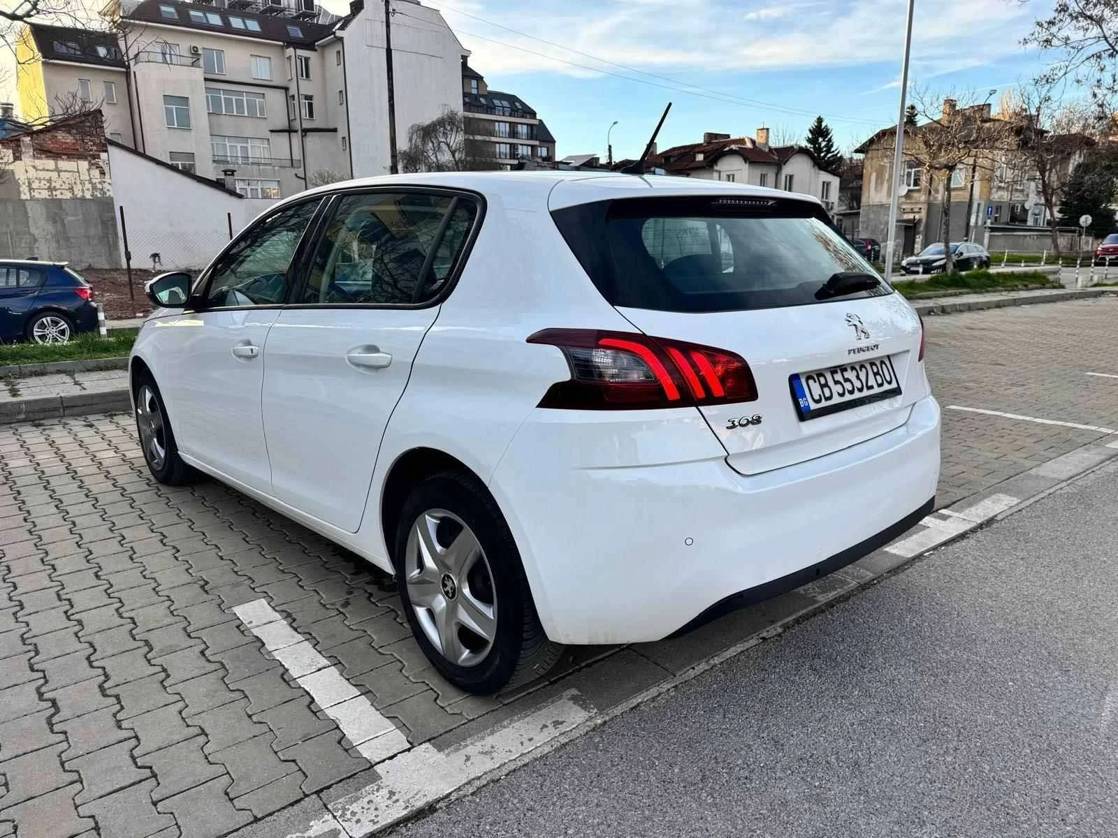 Peugeot 308 ТОП, снимка 3 - Автомобили и джипове - 56241362