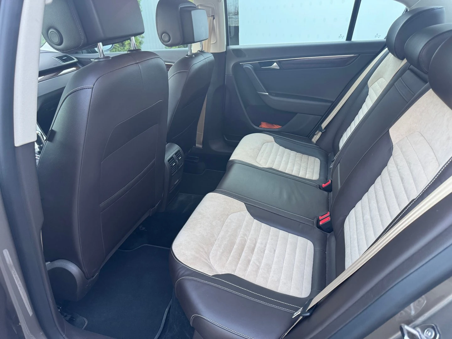 VW Passat, снимка 6 - Автомобили и джипове - 56633535