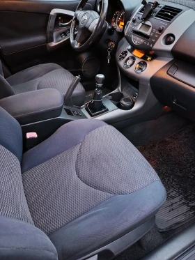 Toyota Rav4 2.2 D4D 136c.s., снимка 13