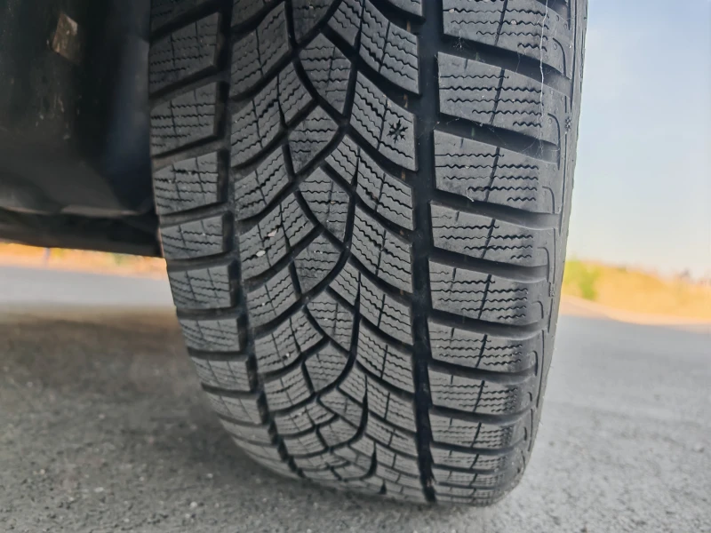 BMW X2 2.0 M пакет, снимка 8 - Автомобили и джипове - 51681115