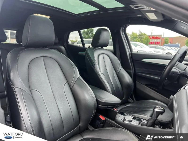 BMW X2 M PACK* AMBIENT* PANORAMA* HARMAN KARDON* ПОДГРЕВ*, снимка 11 - Автомобили и джипове - 52466174