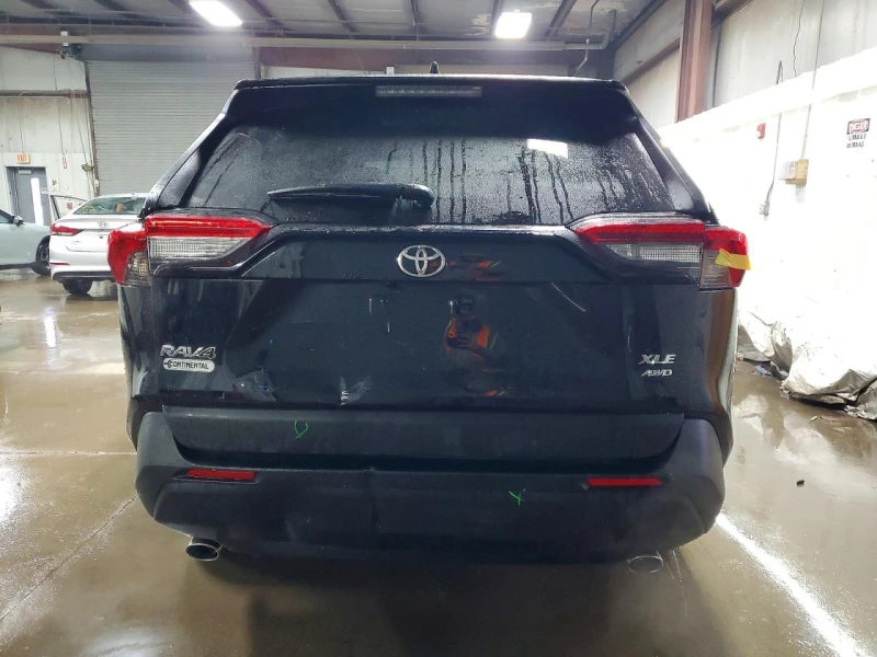 Toyota Rav4 XLE, снимка 6 - Автомобили и джипове - 53406662