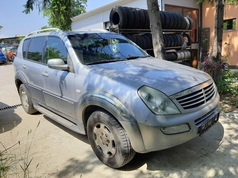 SsangYong Rexton 2.7XDI, снимка 2 - Автомобили и джипове - 32307523