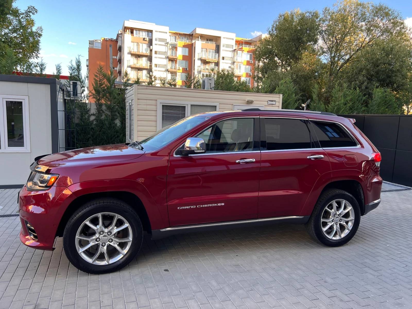 Jeep Grand cherokee SUMMIT - Панорама - ТВ - Обдух - Подгрев - Keyless - изображение 3