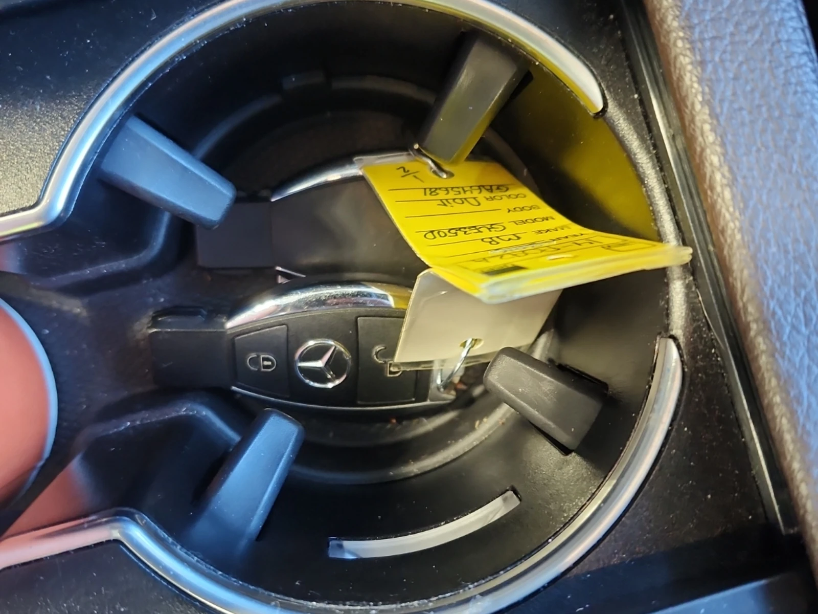 Mercedes-Benz GLE 350 AMG-line* Harman/Kardon* Пано* Подгрев* 4М - изображение 10