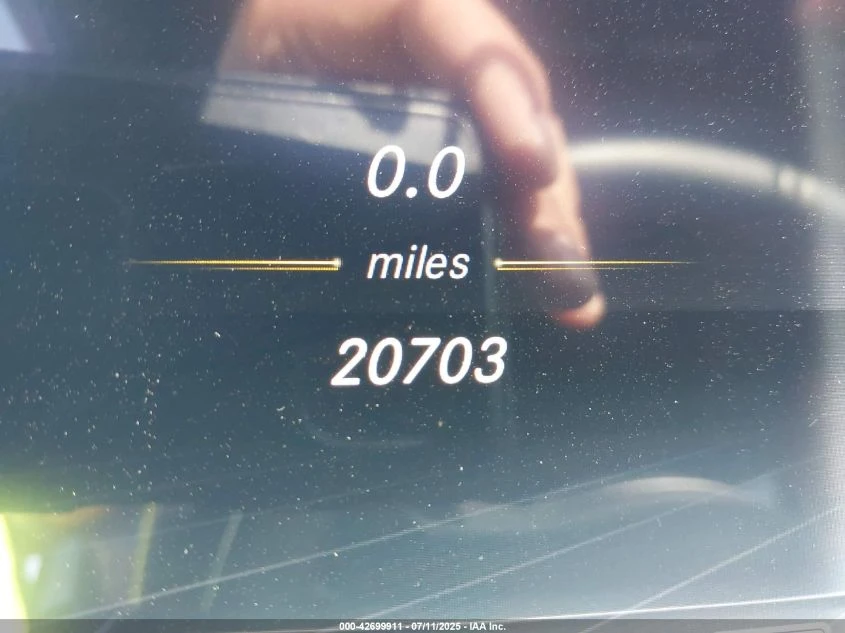 Mercedes-Benz G 63 AMG 4.0L V-8 DI, DOHC, VVT, TURBO, 577HP All Wheel - изображение 7