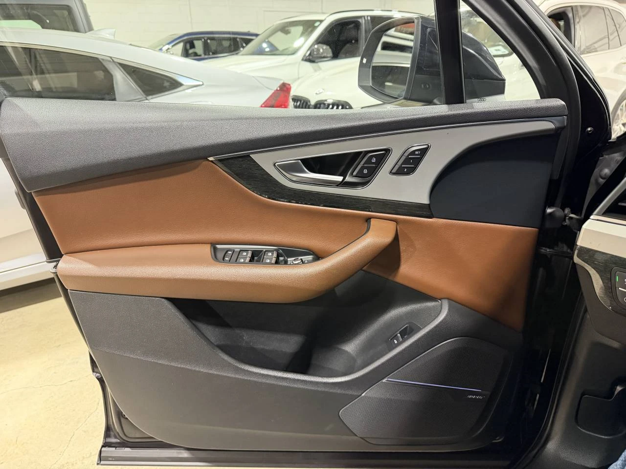 Audi Q7 TECHNIK| MATRIX| CARPLAY| PANO| �����| 360| BOSE | Mobile.bg � ����������� 12