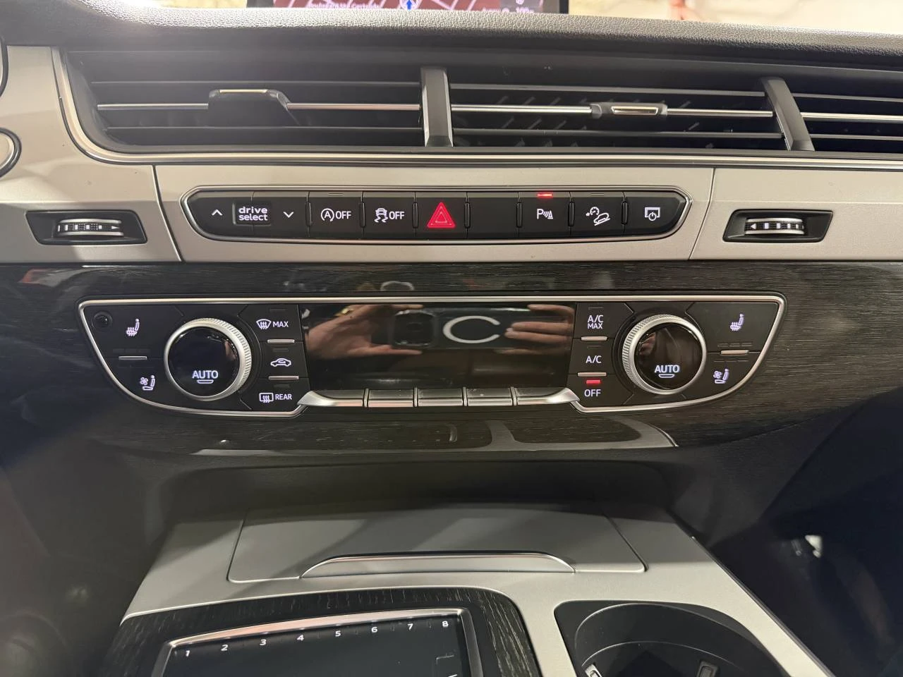 Audi Q7 TECHNIK| MATRIX| CARPLAY| PANO| �����| 360| BOSE | Mobile.bg � ����������� 8