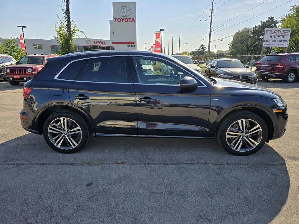 Audi Q5 2.0 TFSI quattro* АвтоКредит* (Цена до БГ) , снимка 3 - Автомобили и джипове - 53885673