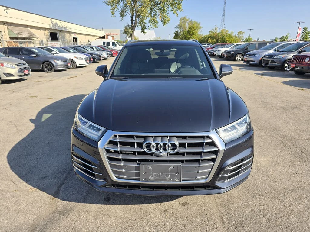 Audi Q5 2.0 TFSI quattro* АвтоКредит* (Цена до БГ) , снимка 2 - Автомобили и джипове - 53885673