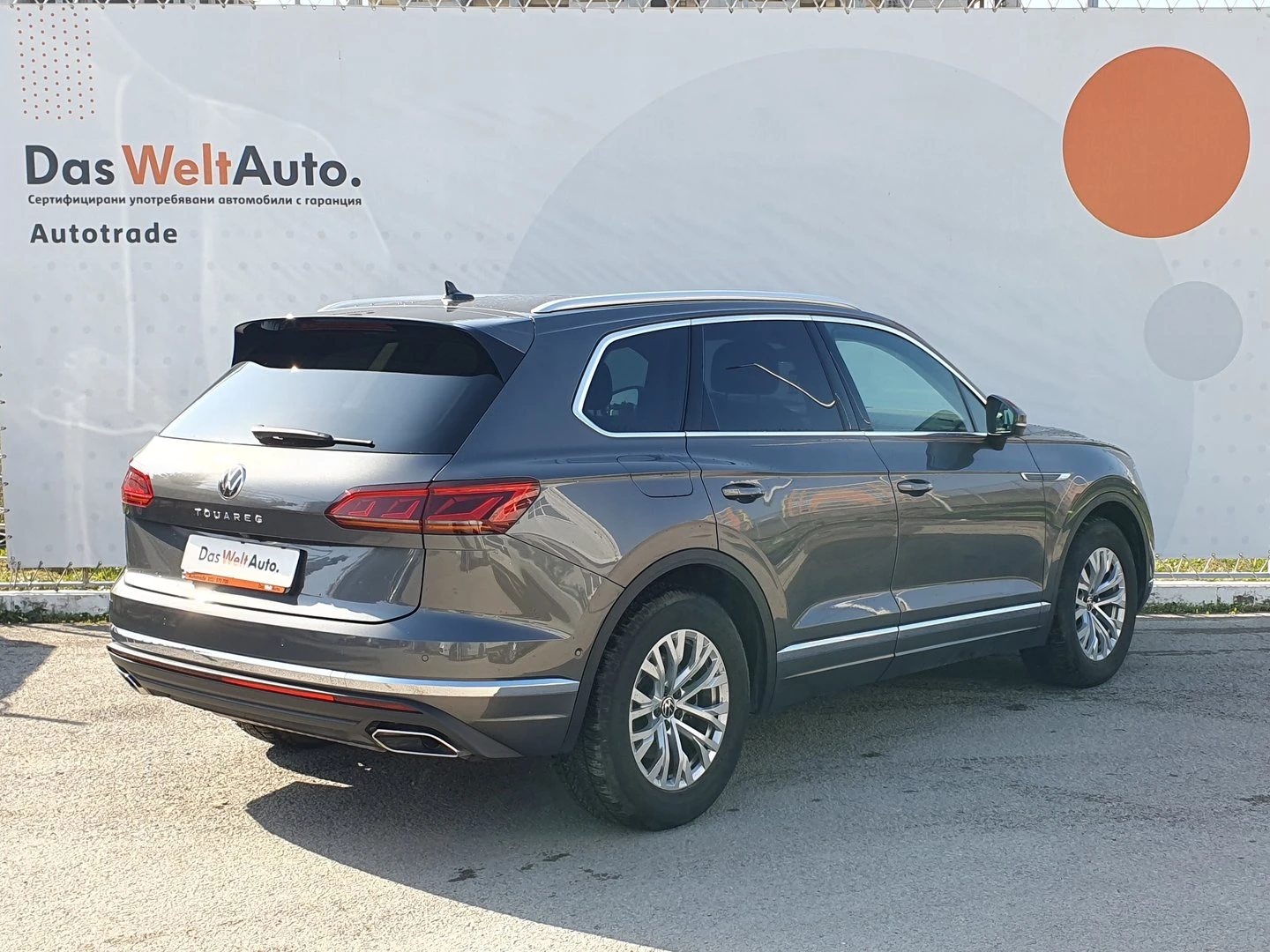 VW Touareg, снимка 3 - Автомобили и джипове - 54682050