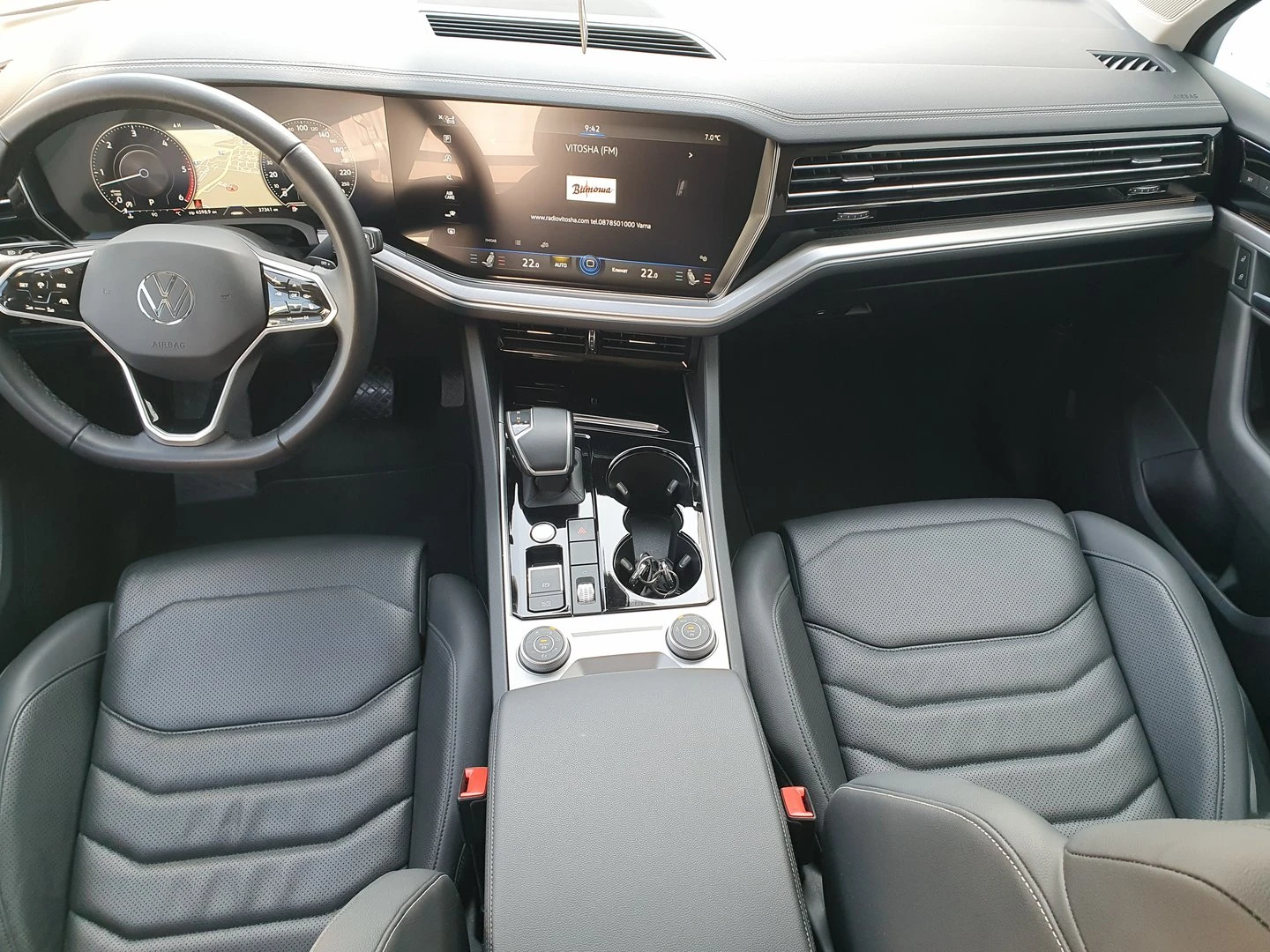 VW Touareg, снимка 6 - Автомобили и джипове - 54682050