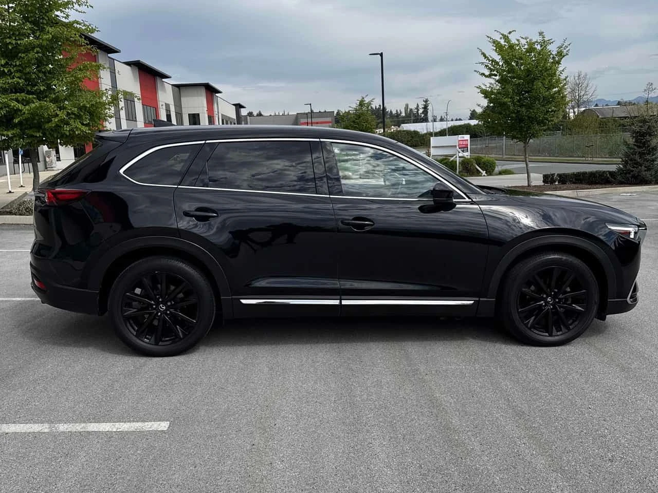 Mazda CX-9 * Kuro Edition AWD * 2 КЛЮЧА* PANO* KEYLESS* ПОДГР, снимка 3 - Автомобили и джипове - 54306040