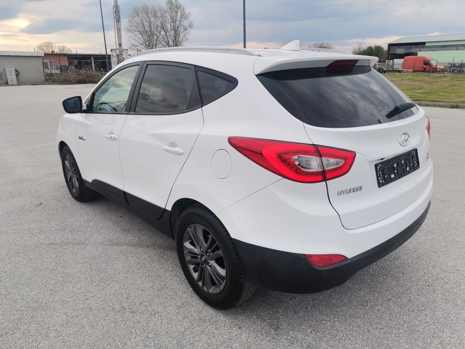 Hyundai IX35 1, 7cdti фейс, снимка 3 - Автомобили и джипове - 54575396
