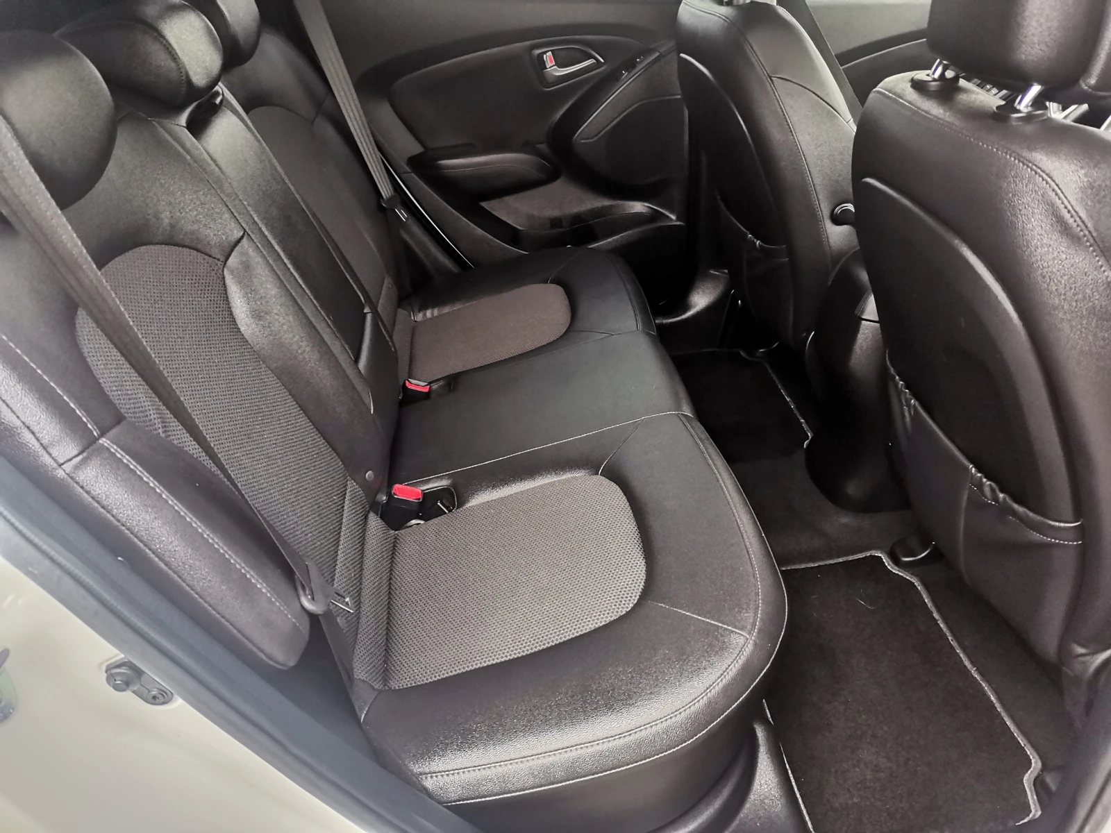 Hyundai IX35 1, 7cdti фейс, снимка 12 - Автомобили и джипове - 54575396
