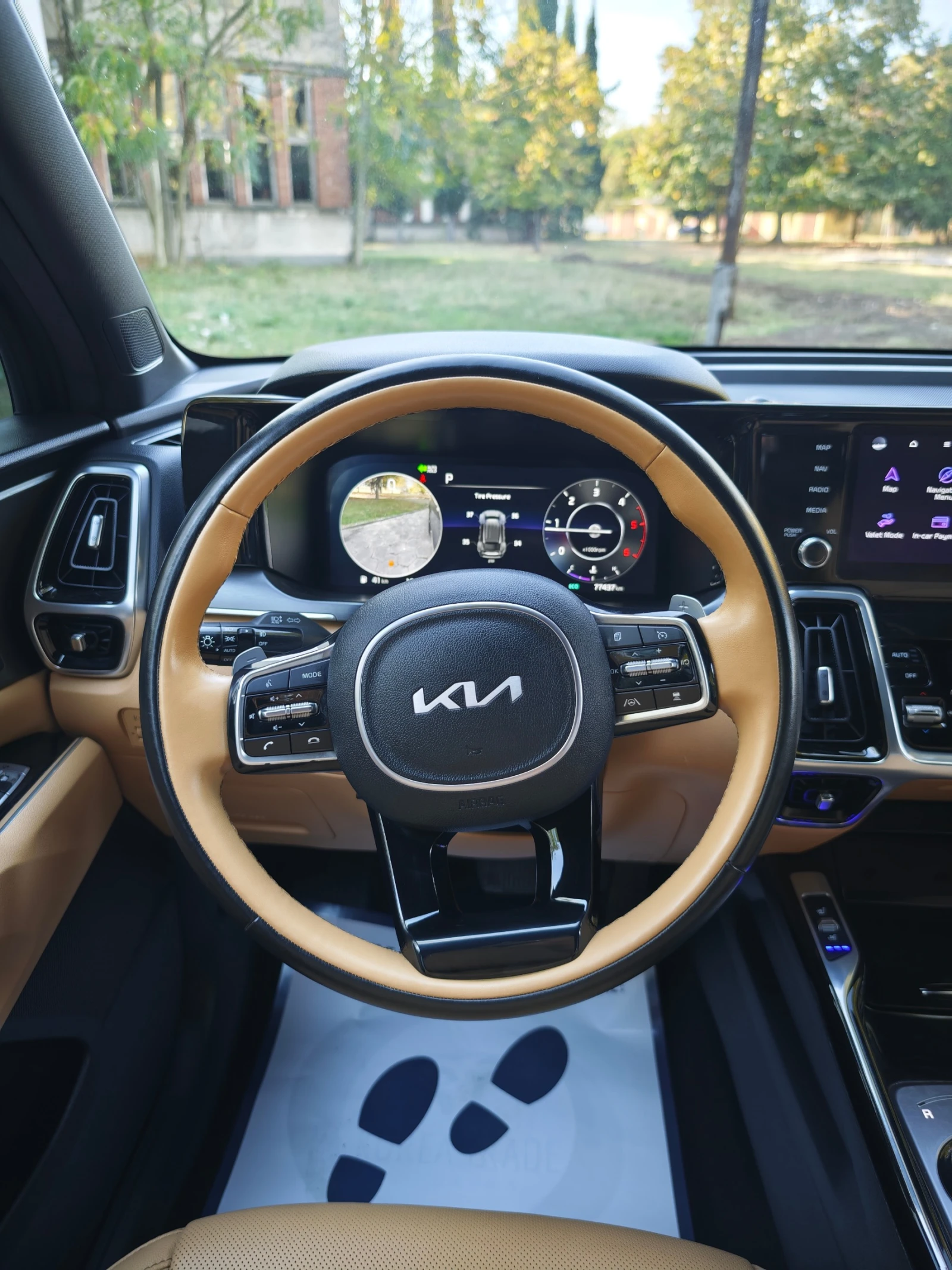 Kia Sorento 2.2 CRDI 4x4, снимка 11 - Автомобили и джипове - 56194580