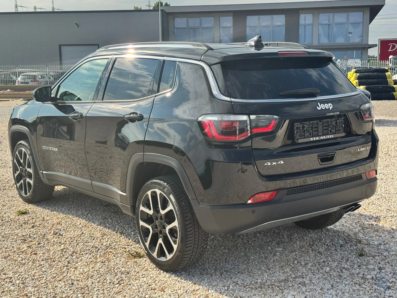 Jeep Compass 4x4 LIMITED 120 000KM, снимка 6 - Автомобили и джипове - 55168951