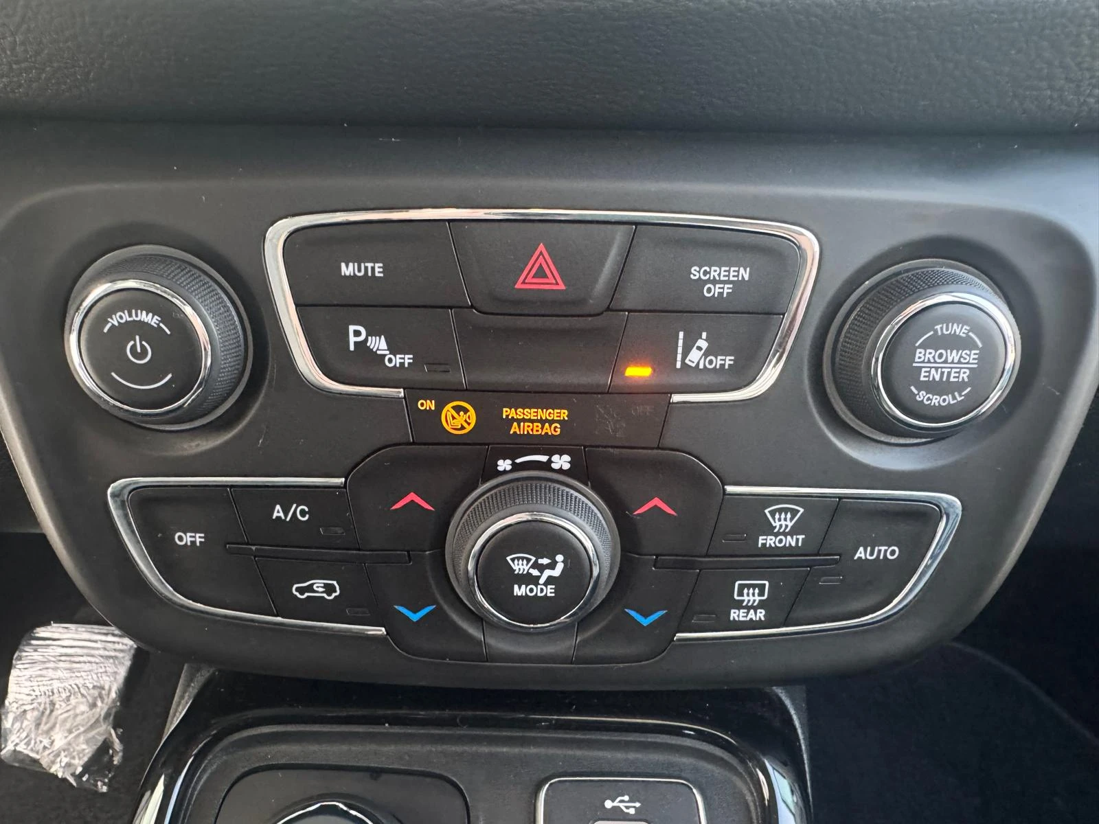 Jeep Compass 4x4 LIMITED 120 000KM, снимка 9 - Автомобили и джипове - 55168951