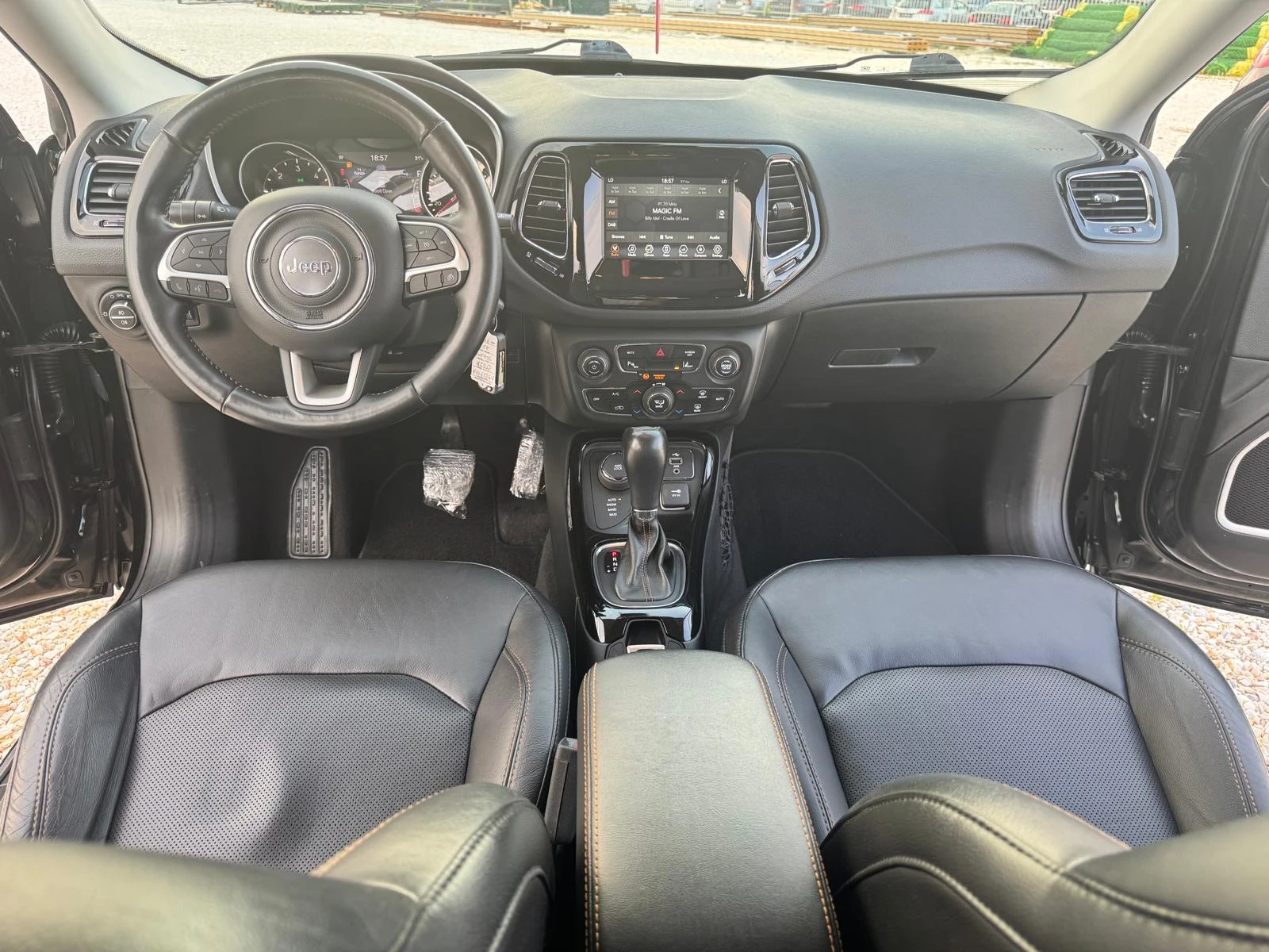 Jeep Compass 4x4 LIMITED 120 000KM, снимка 7 - Автомобили и джипове - 55168951