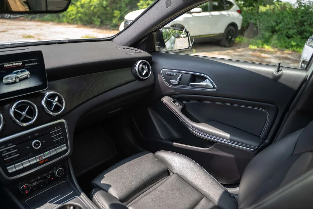 Mercedes-Benz GLA 250, снимка 13 - Автомобили и джипове - 55459125