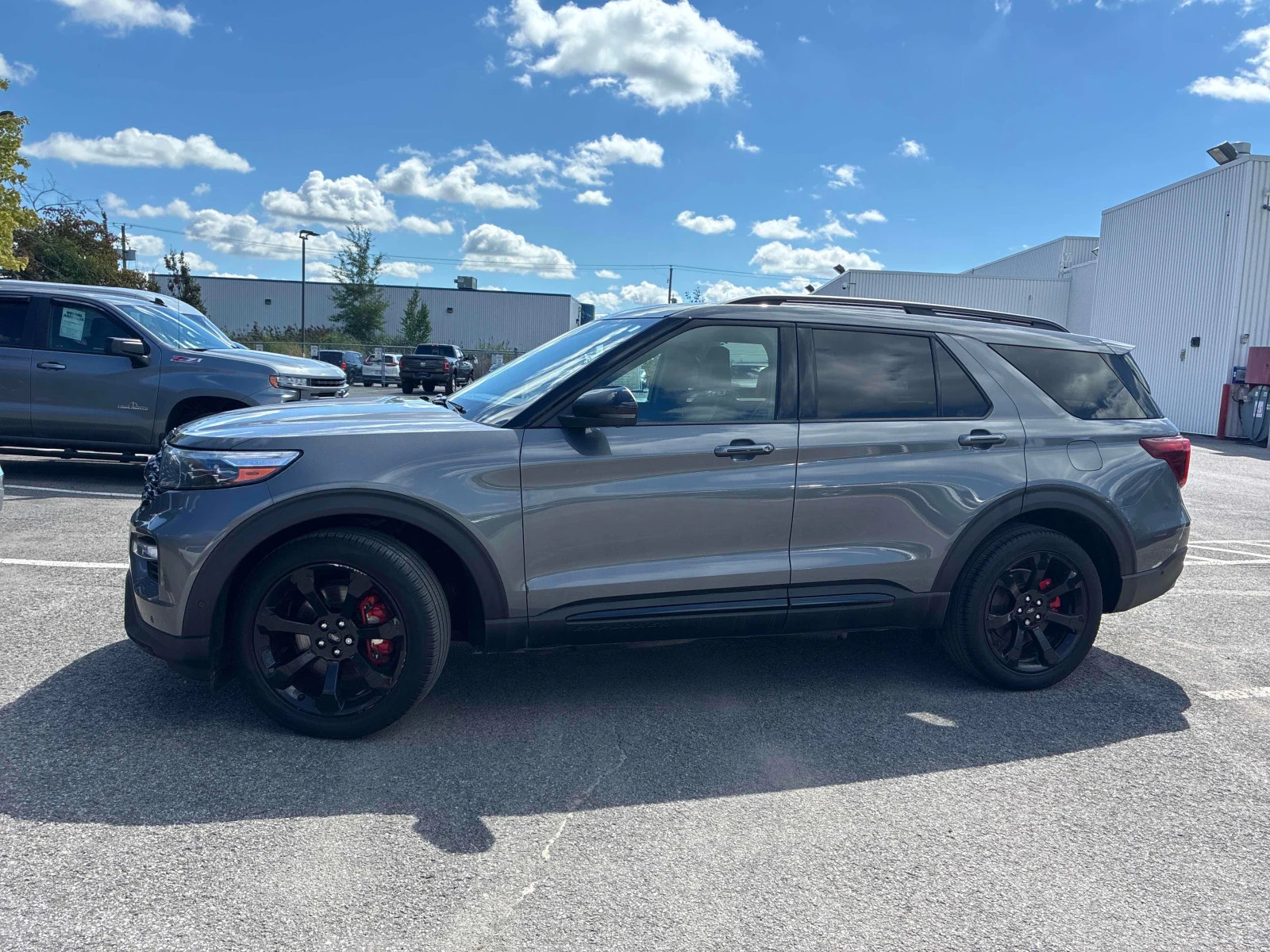 Ford Explorer ST | CARFAX | АВТОФИНАНСИРАНЕ, снимка 3 - Автомобили и джипове - 55892530