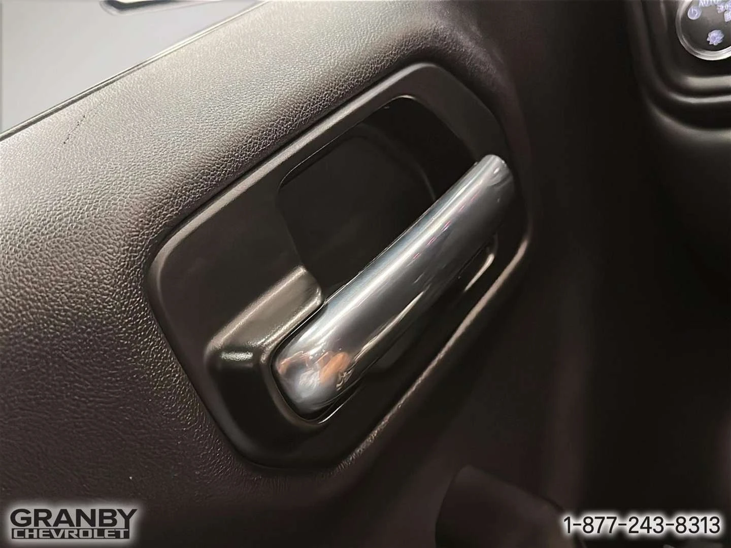 Gmc Sierra, снимка 13 - Автомобили и джипове - 56020865