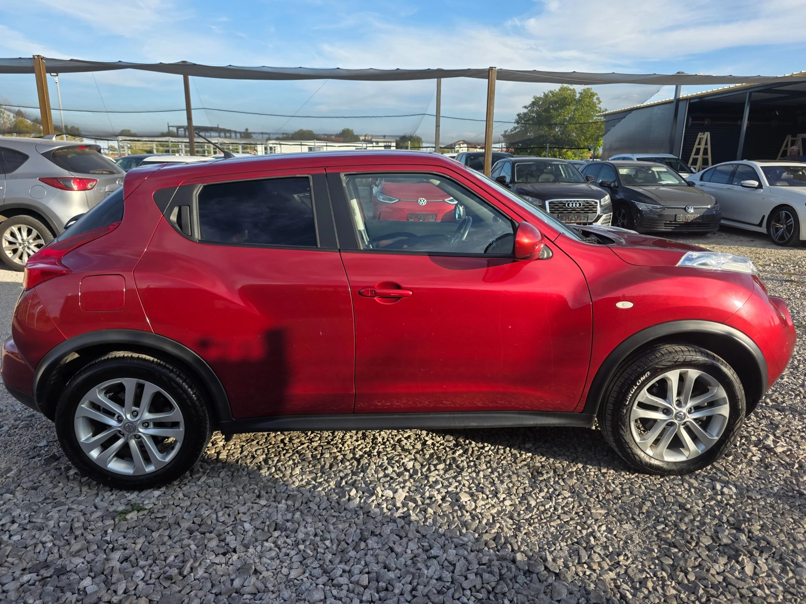 Nissan Juke 1.6 DIG-T-4WD-Automatic-Tekna-190hp, снимка 4 - Автомобили и джипове - 56323787
