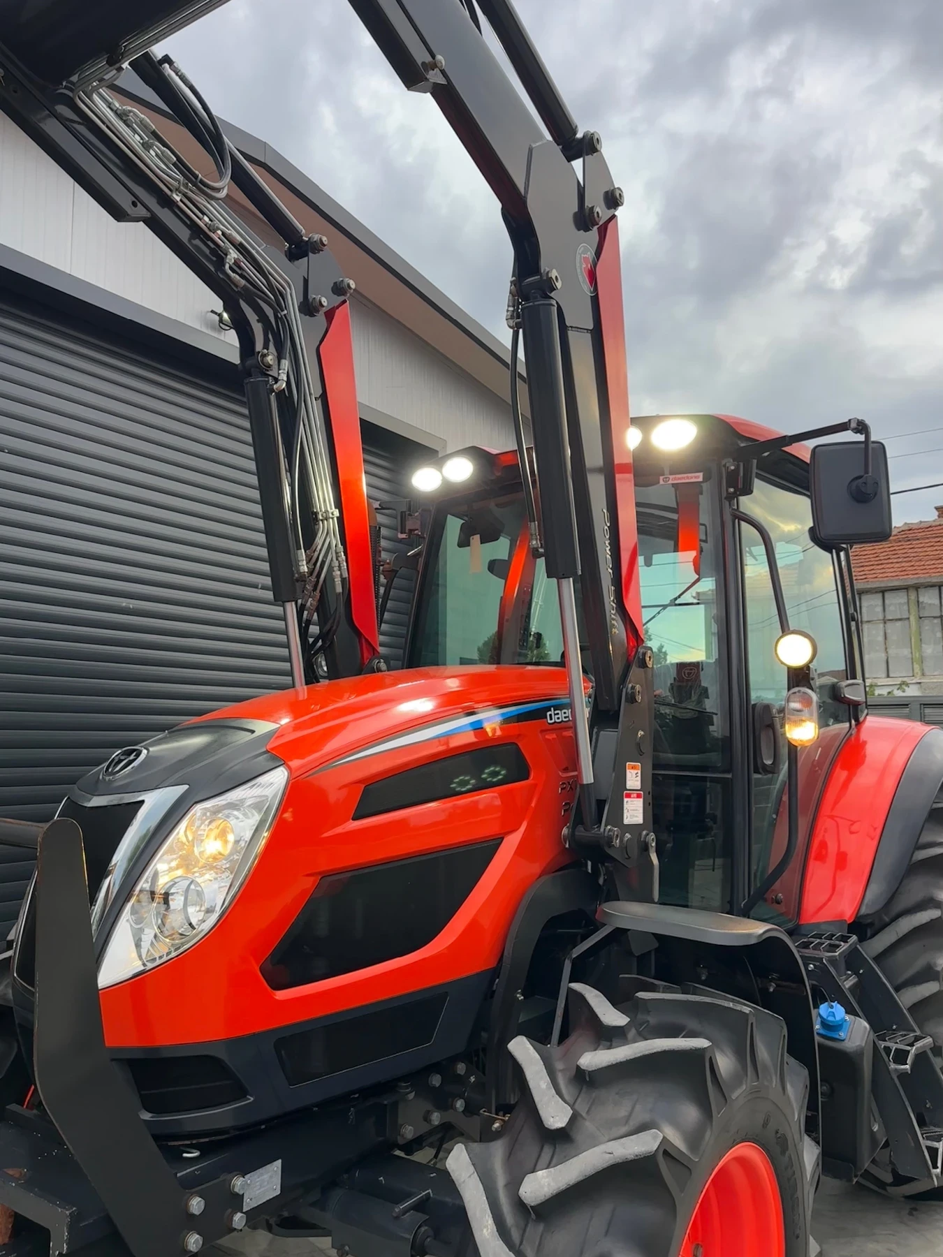 Трактор Kioti PX1300 130кс. НОВ! - изображение 6