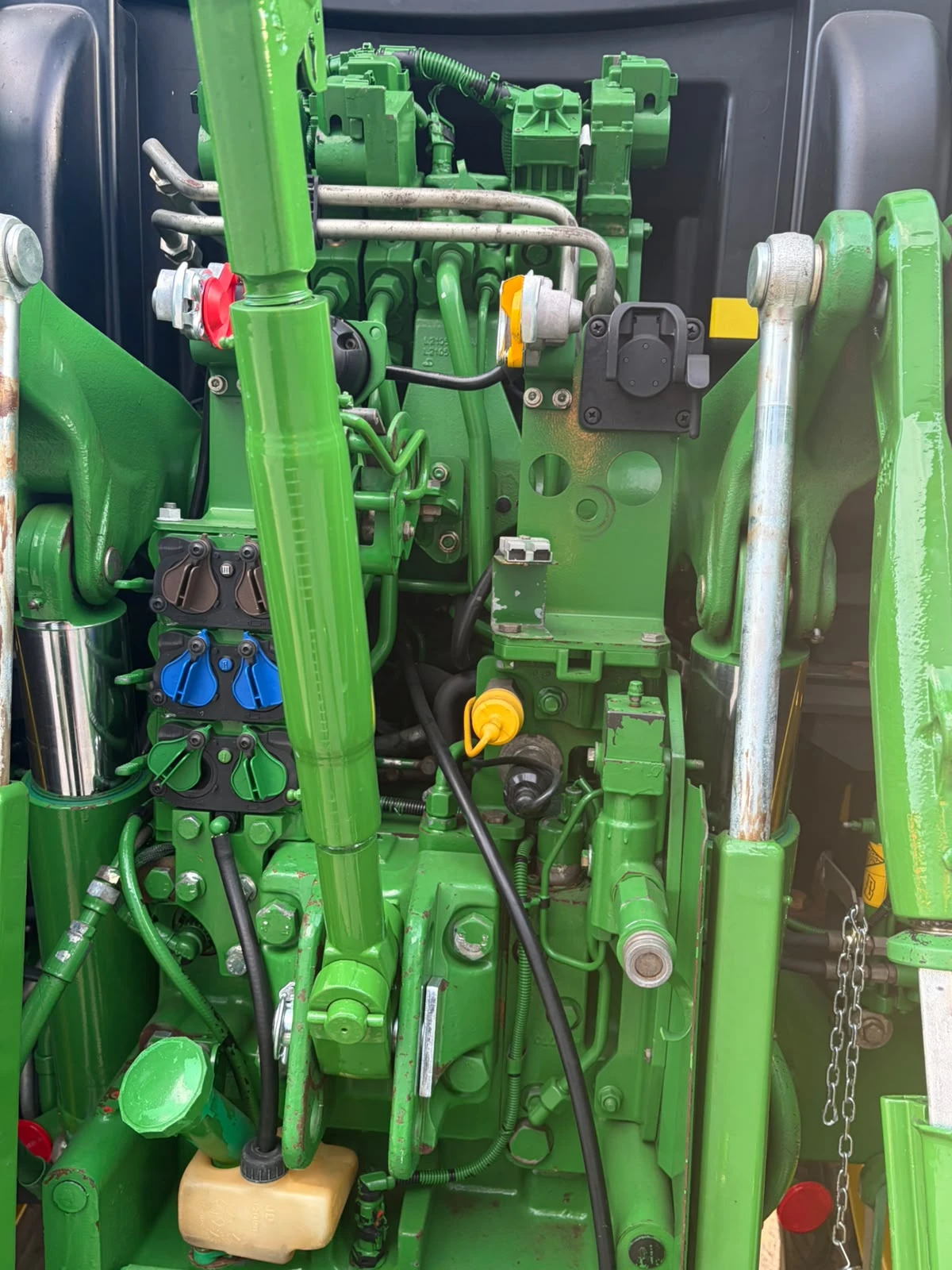 ������� John Deere 6215R Auto Trac SF6000 ������ � 20% ������  | Mobile.bg � ����������� 8