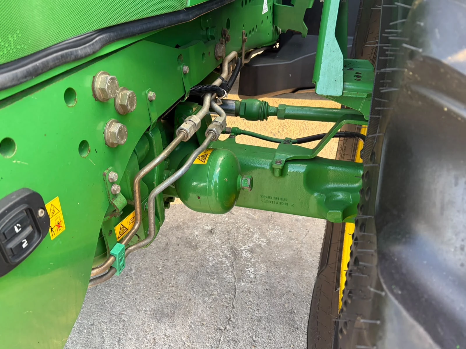 ������� John Deere 6215R Auto Trac SF6000 ������ � 20% ������  | Mobile.bg � ����������� 15