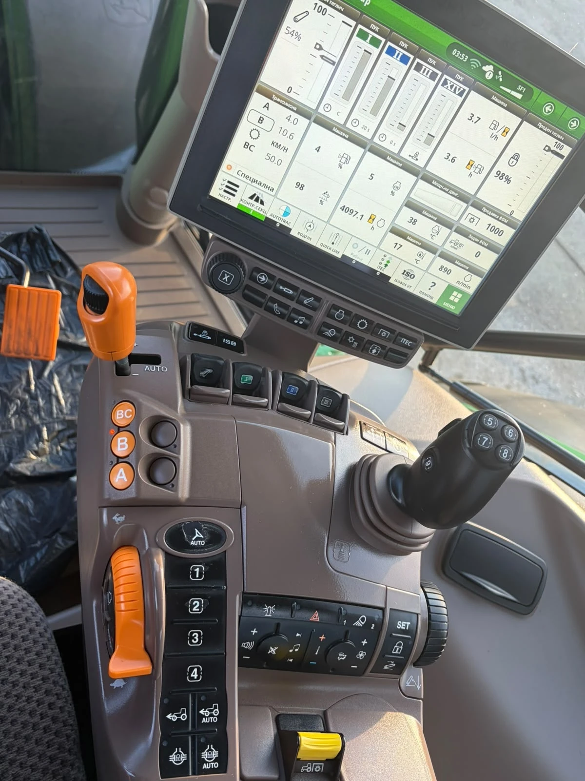 ������� John Deere 6215R Auto Trac SF6000 ������ � 20% ������  | Mobile.bg � ����������� 10