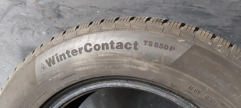 Гуми Зимни 215/65R16, снимка 5 - Гуми и джанти - 34706602