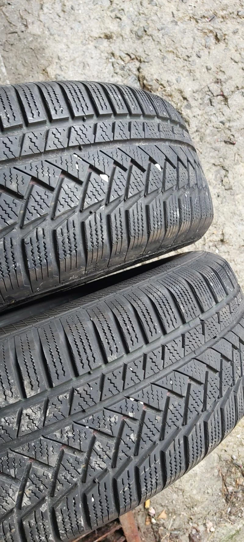 Гуми Зимни 215/65R16, снимка 2 - Гуми и джанти - 34706602