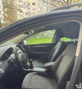 VW Passat 2.0TDI Bi-XENON/Подгреви/Автопилот/Климатроник, снимка 12