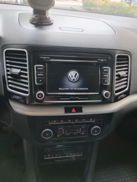 VW Sharan 2.0 ТДИ 140кс 6ск Hi-line 7места , снимка 16
