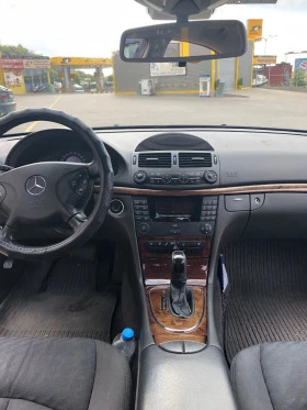 Mercedes-Benz E 200, снимка 5