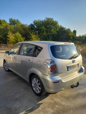Обява за продажба на Toyota Corolla verso 2.2 d4-d  136 k.c и чип ~8 000 лв. - изображение 7