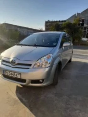 Обява за продажба на Toyota Corolla verso 2.2 d4-d  136 k.c и чип ~8 000 лв. - изображение 1