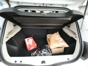 Dacia Sandero 1.2, снимка 6 - Автомобили и джипове - 53173972