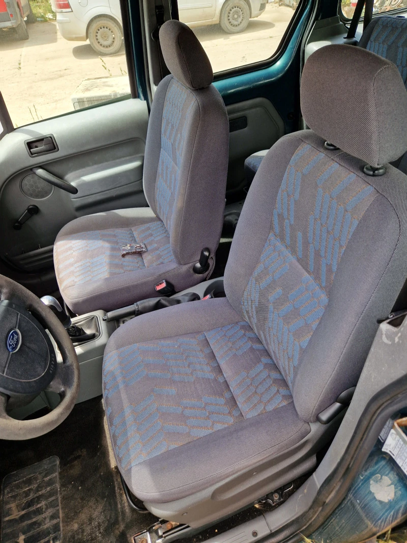 Ford Connect 1.8TDCI, снимка 5 - Автомобили и джипове - 47511591