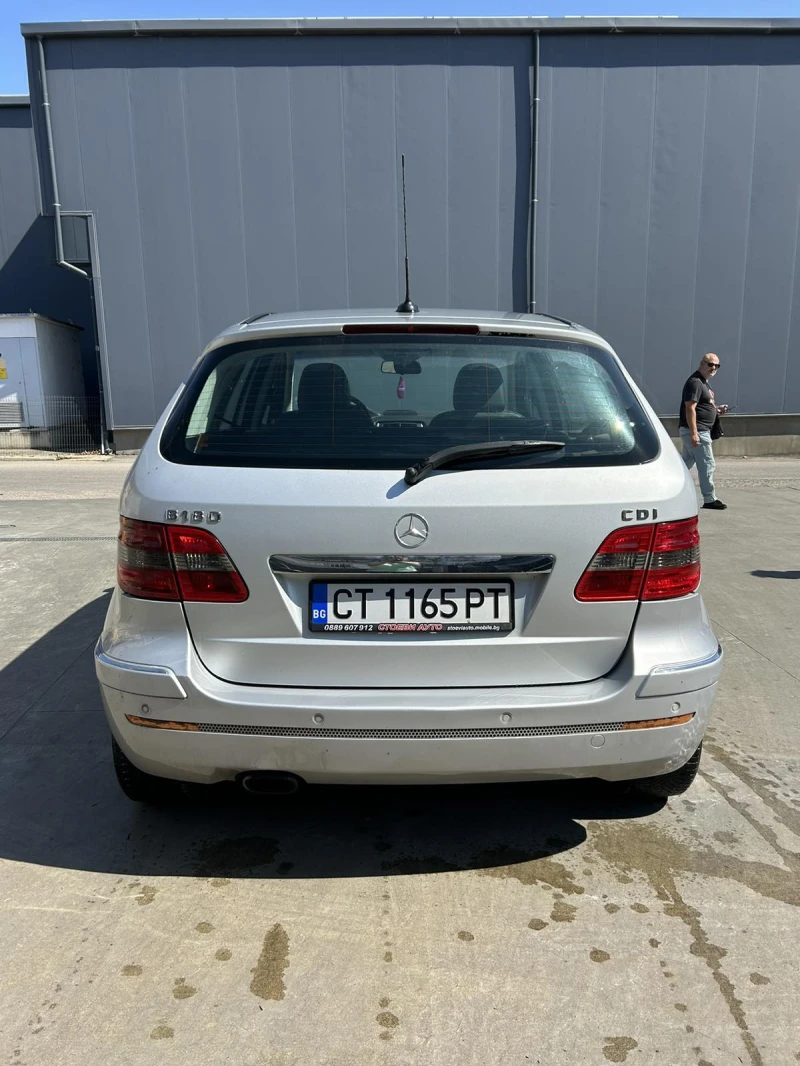 Mercedes-Benz B 180, снимка 3 - Автомобили и джипове - 47357617