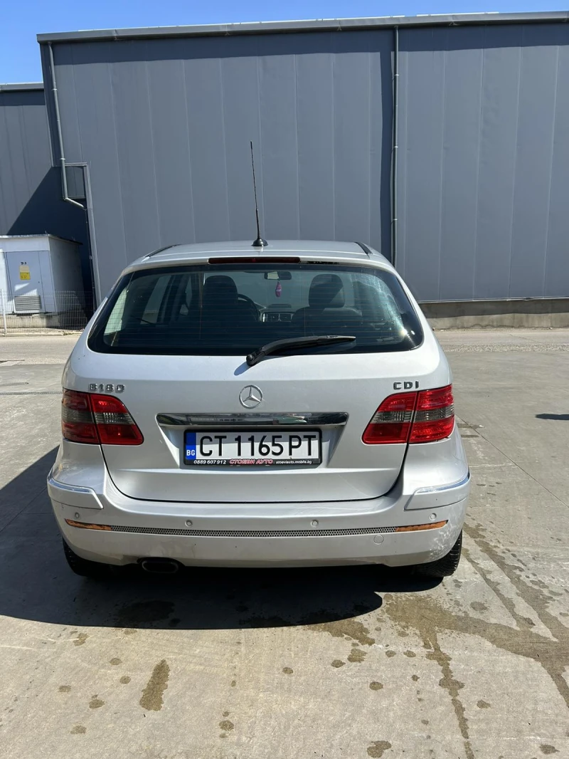 Mercedes-Benz B 180, снимка 2 - Автомобили и джипове - 47357617