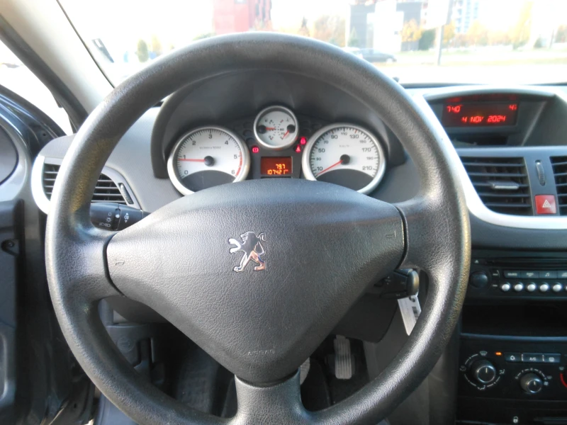 Peugeot 207 1, 6, снимка 12 - Автомобили и джипове - 47829354