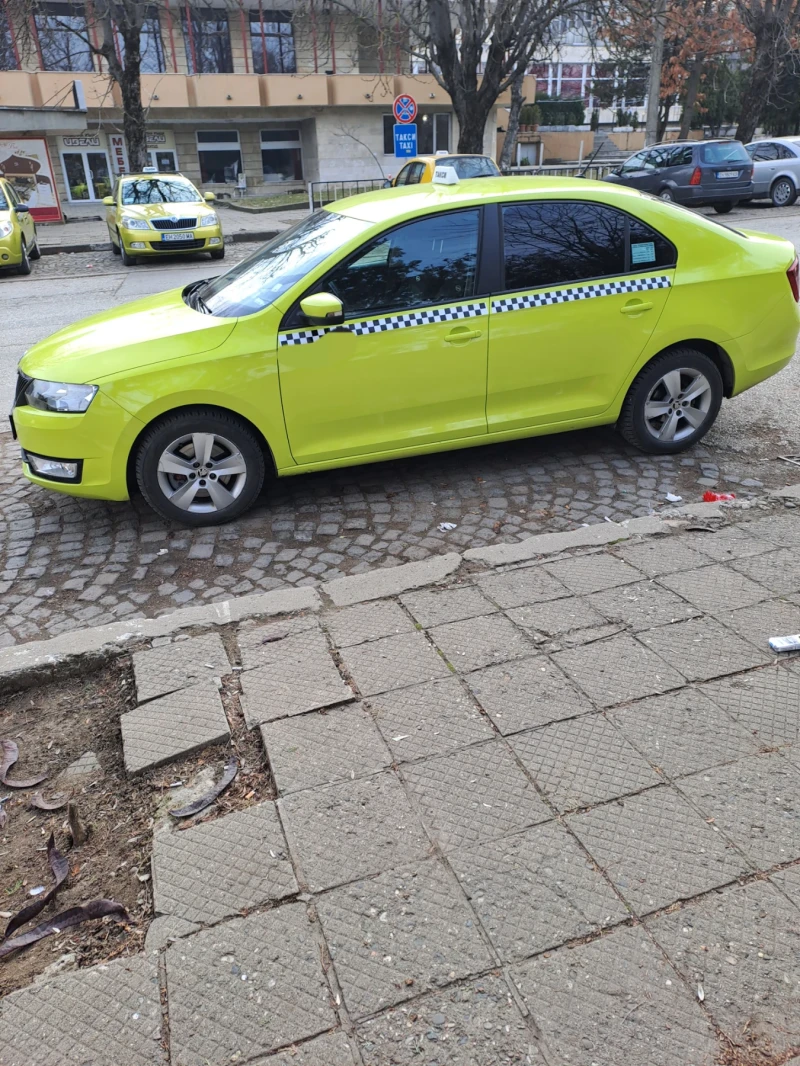 Skoda Rapid, снимка 4 - Автомобили и джипове - 48926029